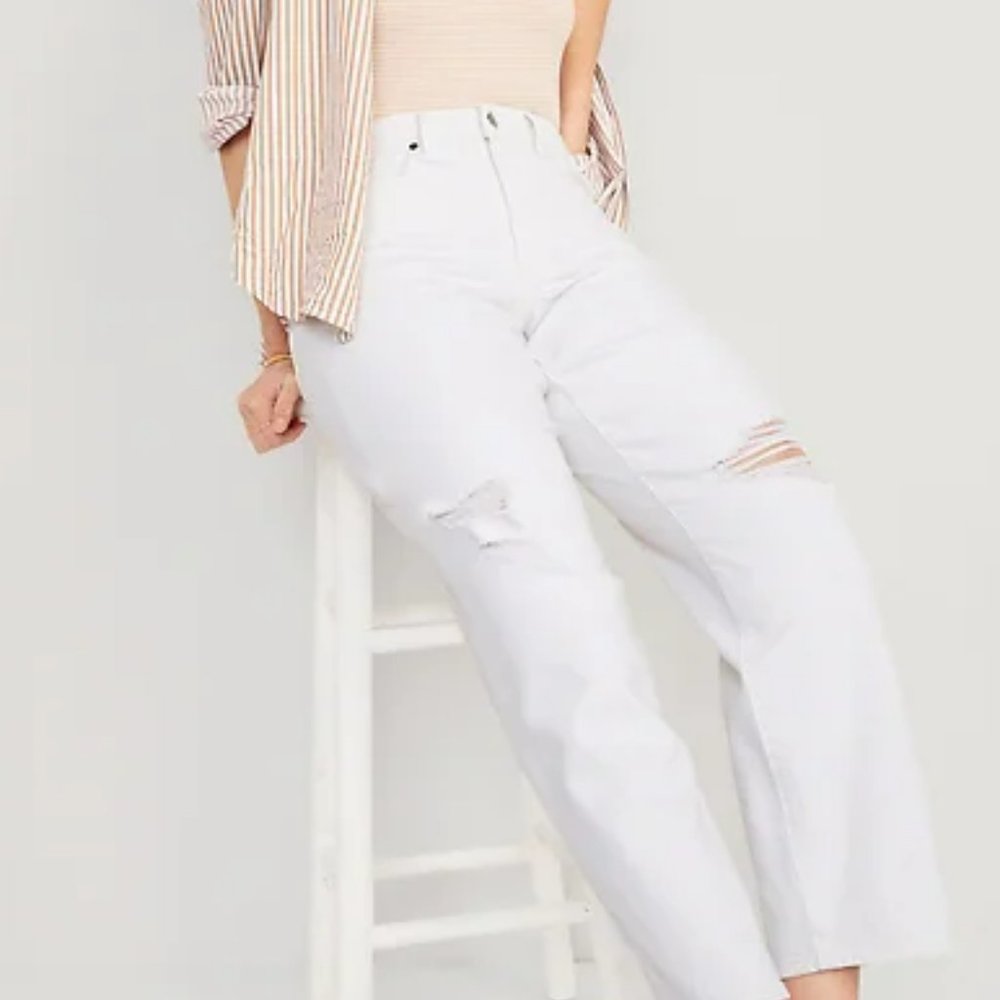 High-Waisted Loose Ripped White Jeans